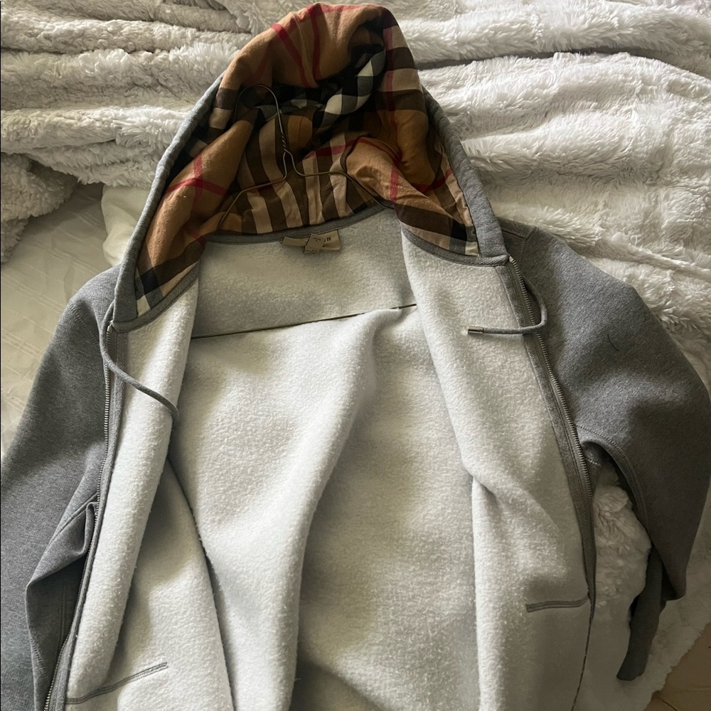 Burberry Hoodie!